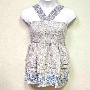 Davi & Dani - Elegant Floral Smocked Tank Top - Large